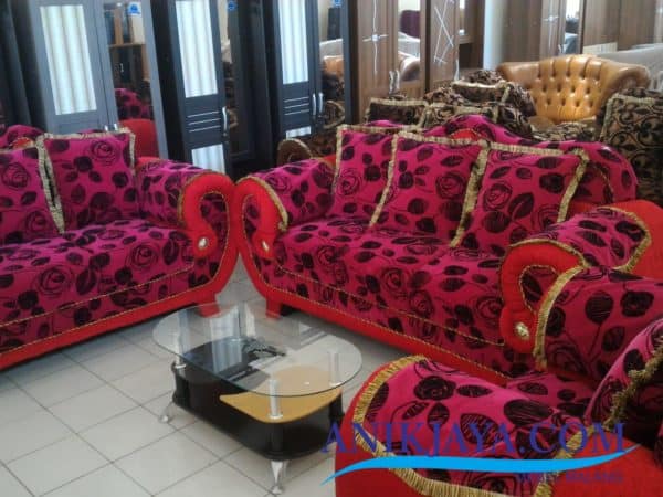Kursi Sofa King 321 Motif Bunga Merah Murah