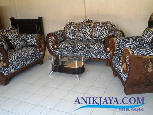 Kursi Sofa King 321 Motif Zebra