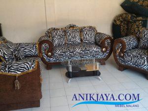 kursi sofa king 321 elegan motif zebra set malang