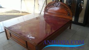 Ranjang Ukir Kayu Jati 140cm x 200cm malang